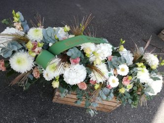 gerbe-fleurs-composition-enterrement