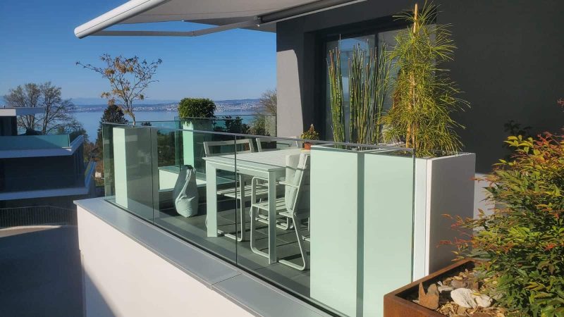 Terrasse et balcon Evian, arc lémanique, prestation haut de gamme, bac résistant aux conditions météo Eléonore Laveau